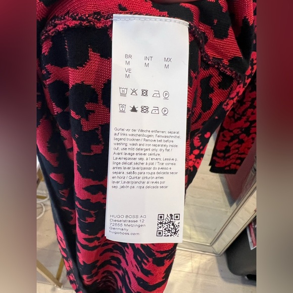 Hugo boss Maxi sweater dress medium - Picture 8 of 8